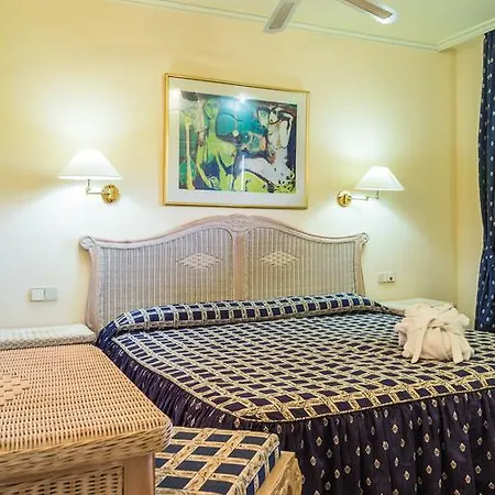 أبارتمنتوس بلوباي بيتش كلوب * San Agustín